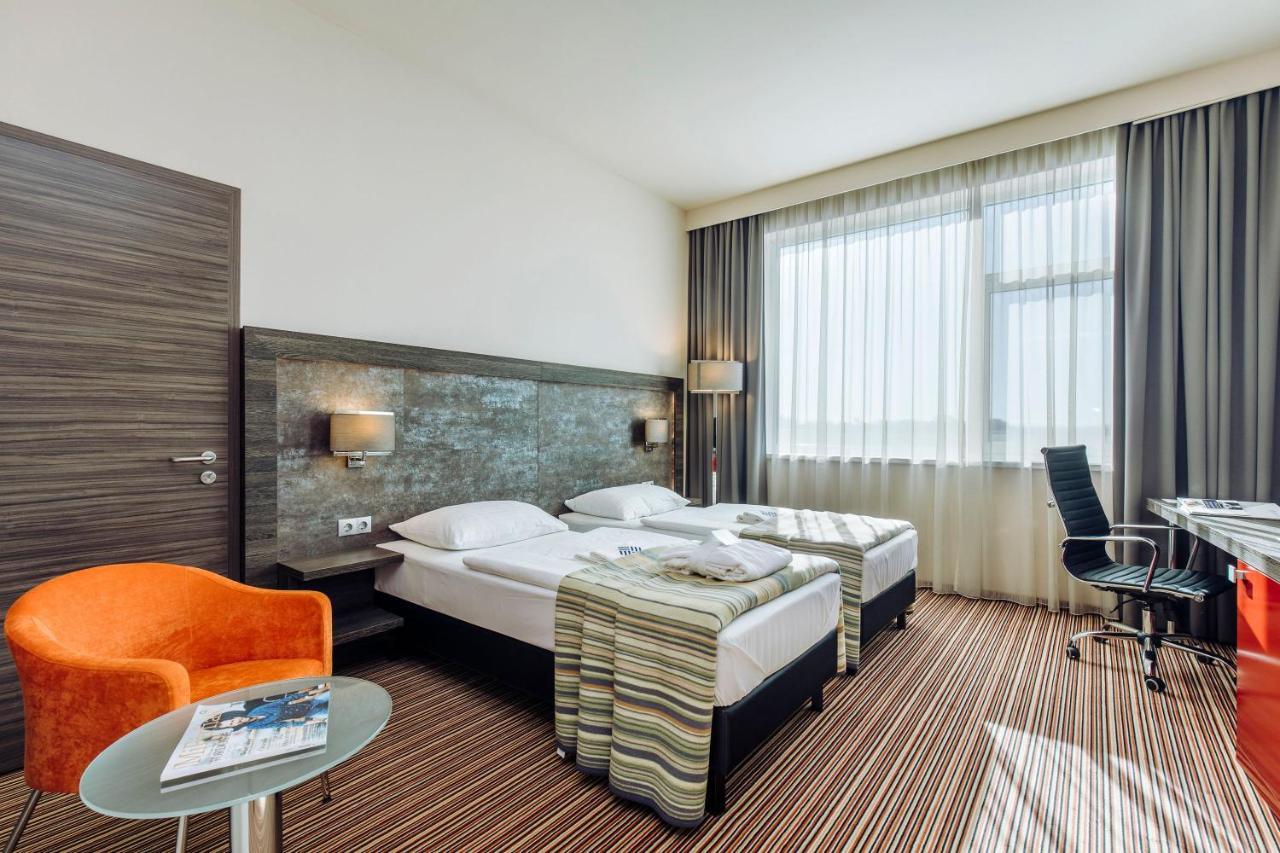Eto Park Hotel Business & Stadium Győr Exteriör bild
