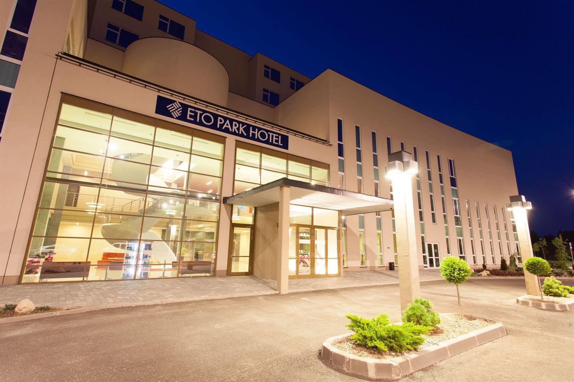 Eto Park Hotel Business & Stadium Győr Exteriör bild